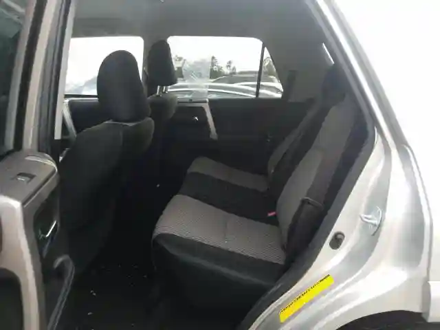 JTEZU5JRXK5193703 2019 TOYOTA 4RUNNER SR5-5
