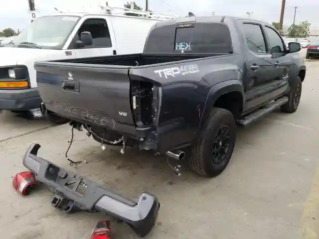 5TFCZ5AN8KX184687 2019 TOYOTA TACOMA DOUBLE CAB-3