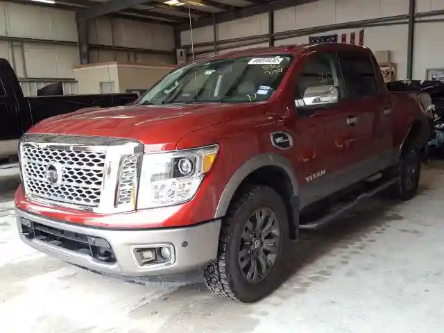1N6AA1E58HN536394 2017 NISSAN TITAN SV-1