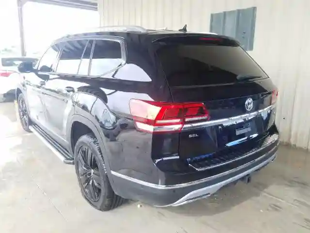 1V2NR2CAXKC556943 2019 VOLKSWAGEN ATLAS SEL PREMIUM-2