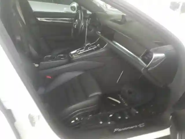 WP0AB2A70HL122258 2017 PORSCHE PANAMERA 4S-4