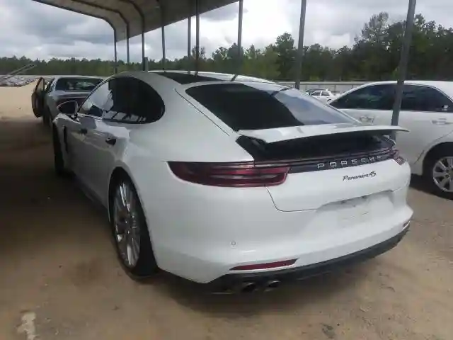 WP0AB2A70HL122258 2017 PORSCHE PANAMERA 4S-2