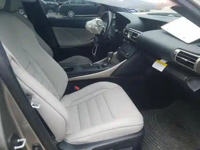 JTHBA1D21G5037500 2016 LEXUS IS 200T-4