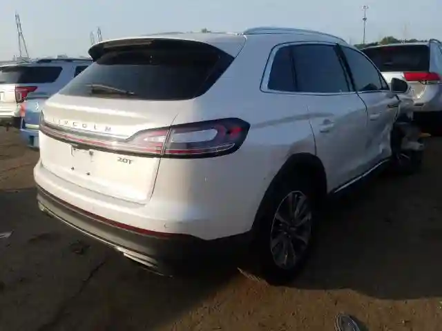2LMPJ6K95KBL24461 2019 LINCOLN NAUTILUS SELECT-3