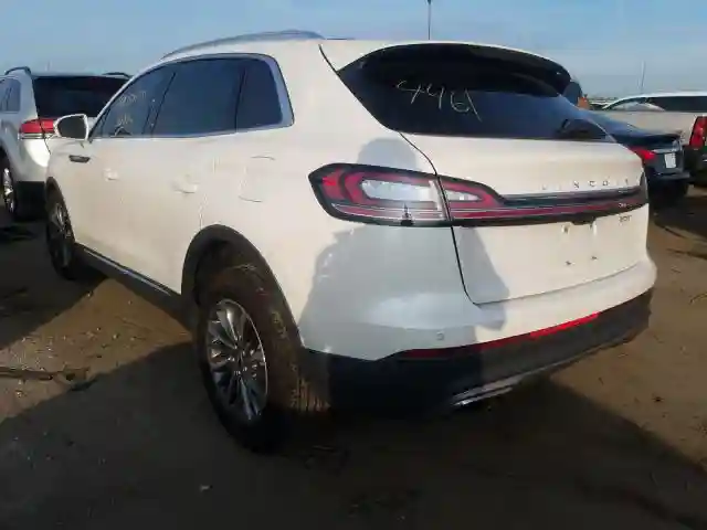 2LMPJ6K95KBL24461 2019 LINCOLN NAUTILUS SELECT-2