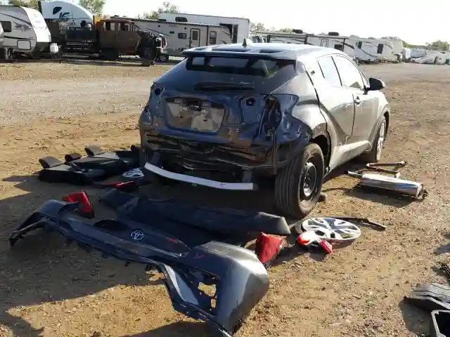JTNKHMBX0L1072863 2020 TOYOTA C-HR XLE-3