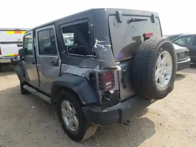 1C4HJWDG3HL596418 2017 JEEP WRANGLER UNLIMITED SPORT-2