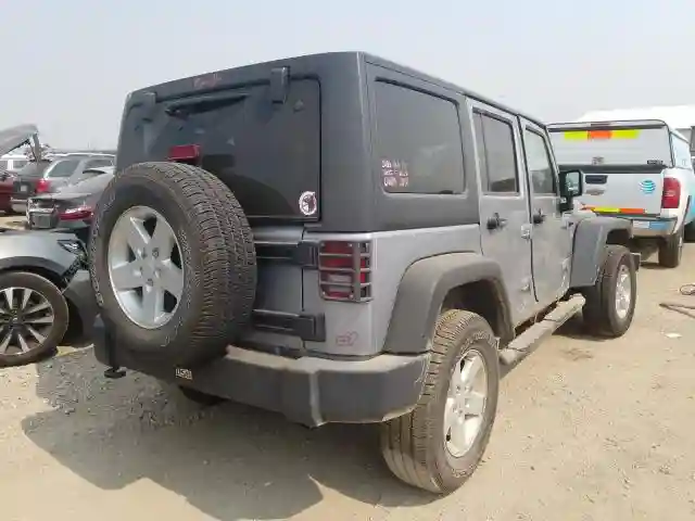 1C4HJWDG3HL596418 2017 JEEP WRANGLER UNLIMITED SPORT-3