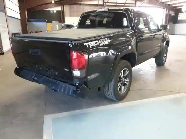 3TMCZ5AN2JM149535 2018 TOYOTA TACOMA DOUBLE CAB-3