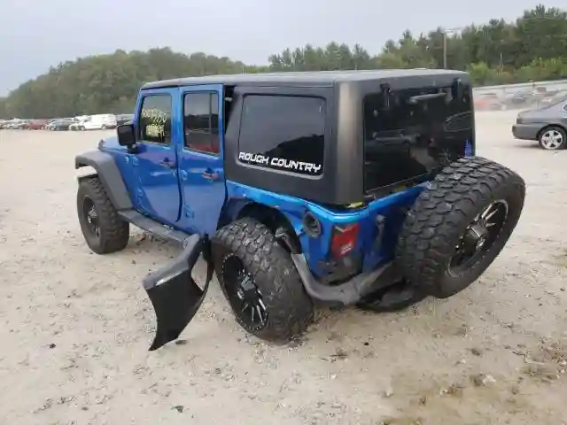 1C4BJWDG0GL295321 2016 JEEP WRANGLER UNLIMITED SPORT-2