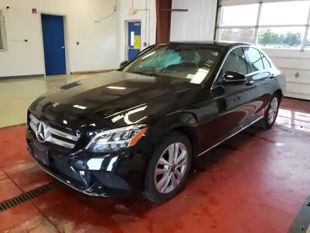 55SWF8EB6KU318046 2019 MERCEDES-BENZ C 300 4MATIC-1