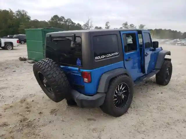 1C4BJWDG0GL295321 2016 JEEP WRANGLER UNLIMITED SPORT-3