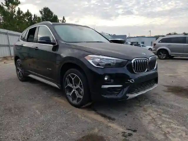 WBXHT3Z30J4A66606 2018 BMW X1 XDRIVE28I-0