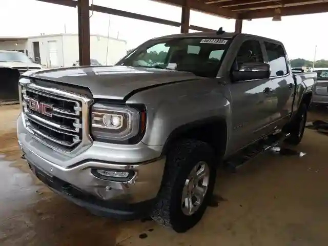 3GTU2NEC4JG182858 2018 GMC SIERRA K1500 SLT-1