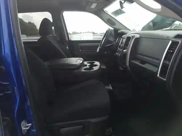 1C6RR6LT1KS733081 2019 RAM 1500 CLASSIC SLT-4