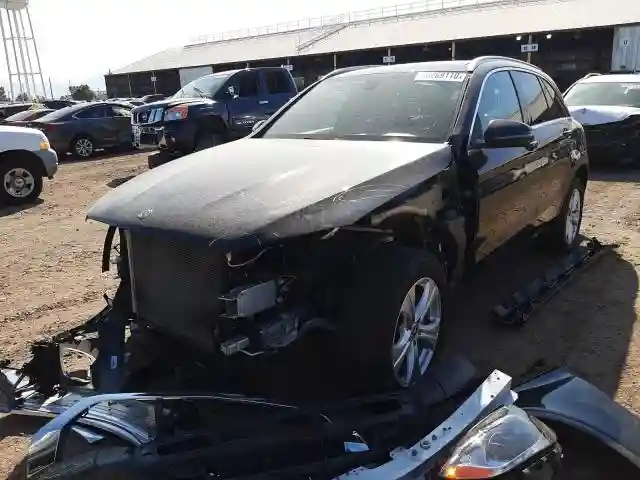 WDC0G4JB5HF264143 2017 MERCEDES-BENZ GLC 300-1