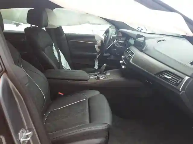 WBAJV6C51JBK07743 2018 BMW 640 XIGT-4
