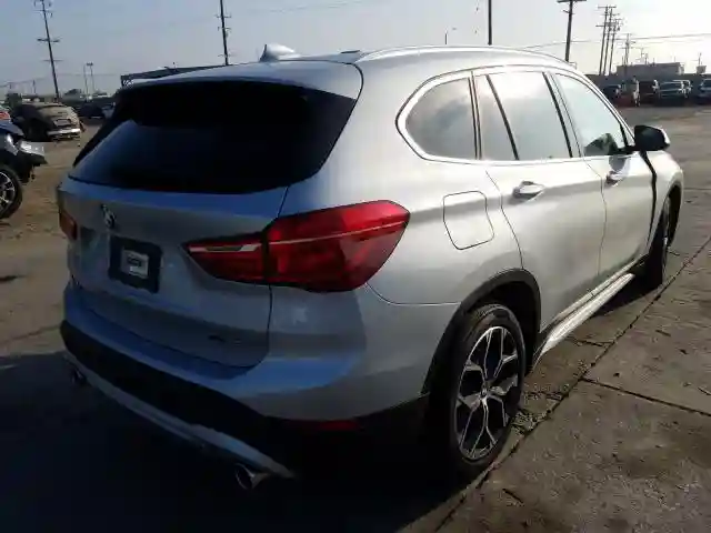 WBXJG9C04L3L86573 2020 BMW X1 XDRIVE28I-3