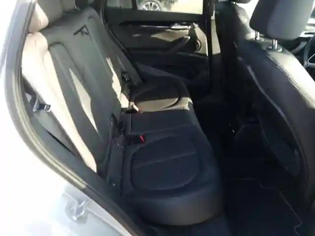 WBXJG9C04L3L86573 2020 BMW X1 XDRIVE28I-5