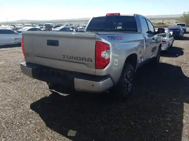 5TFUW5F15HX620343 2017 TOYOTA TUNDRA DOUBLE CAB SR/SR5-3