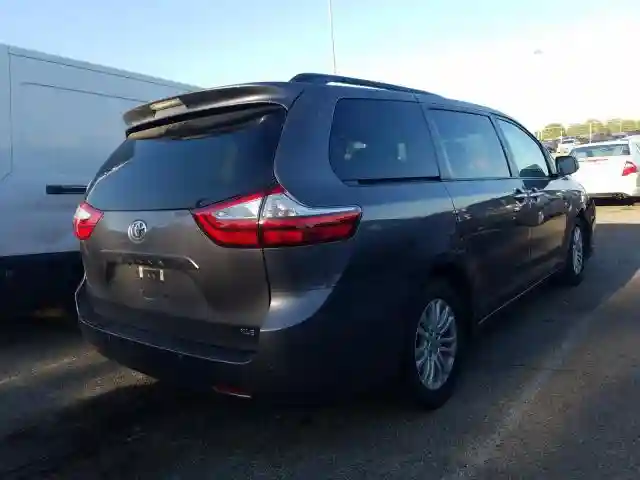 5TDYK3DC4FS686231 2015 TOYOTA SIENNA XLE-3