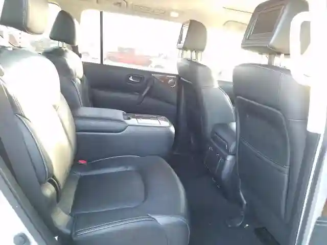 JN8AZ2NF9G9611416 2016 INFINITI QX80-5