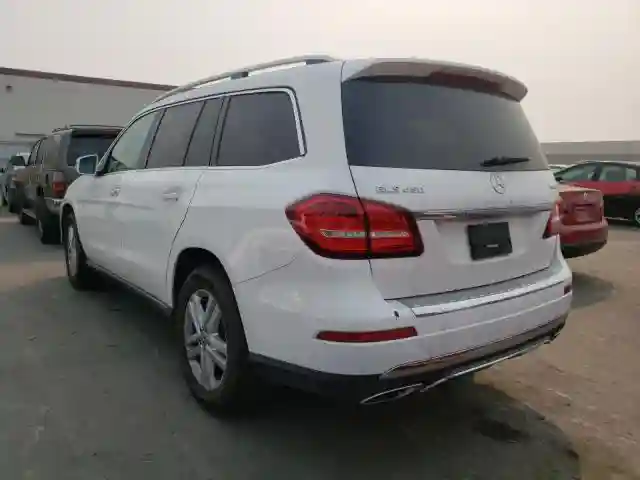 4JGDF6EE5KB238579 2019 MERCEDES-BENZ GLS 450 4MATIC-2