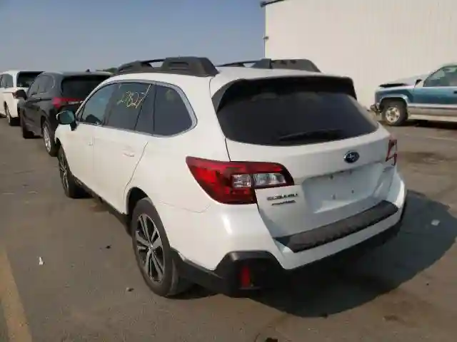 4S4BSANC1J3290000 2018 SUBARU OUTBACK 2.5I LIMITED-2