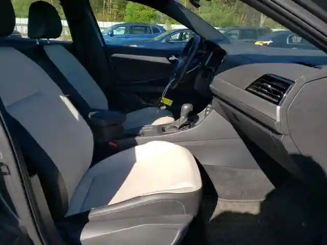 3VWC57BU4KM197792 2019 VOLKSWAGEN JETTA S-4