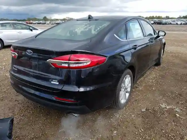 3FA6P0HD1LR185411 2020 FORD FUSION SE-3