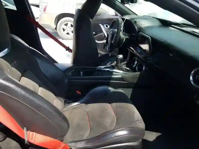 1G1FK1R6XK0135693 2019 CHEVROLET CAMARO ZL1-4