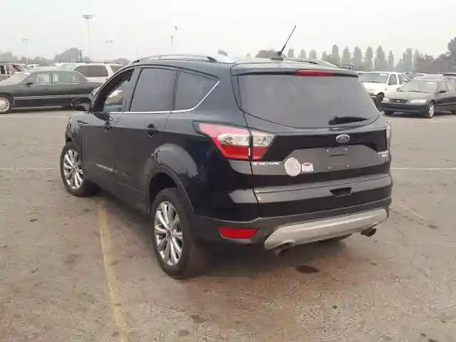 1FMCU9J97JUC89659 2018 FORD ESCAPE TITANIUM-2