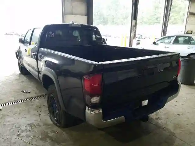 3TMDZ5BN7JM039812 2018 TOYOTA TACOMA DOUBLE CAB-2