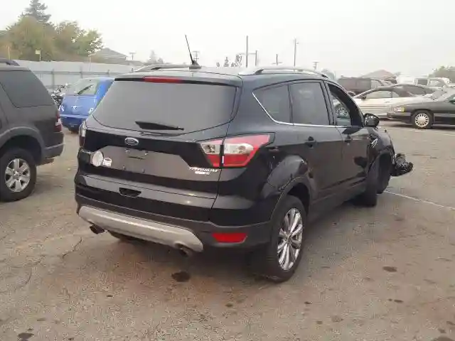 1FMCU9J97JUC89659 2018 FORD ESCAPE TITANIUM-3