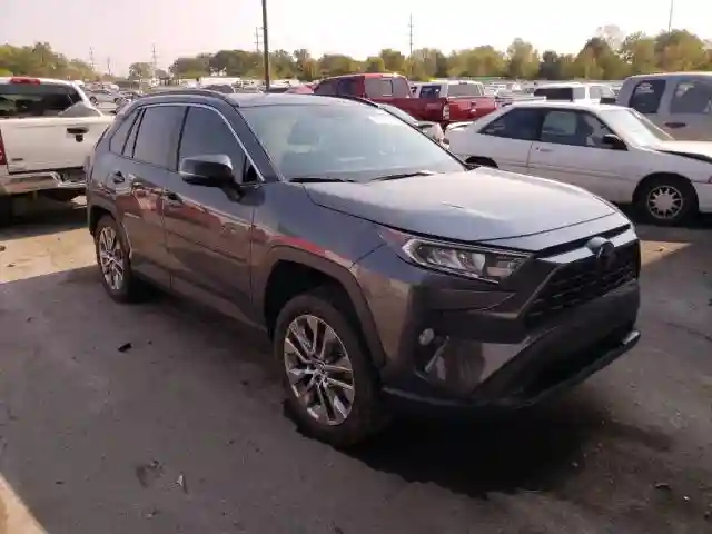 2T3A1RFV6KC024246 2019 TOYOTA RAV4 XLE PREMIUM-0
