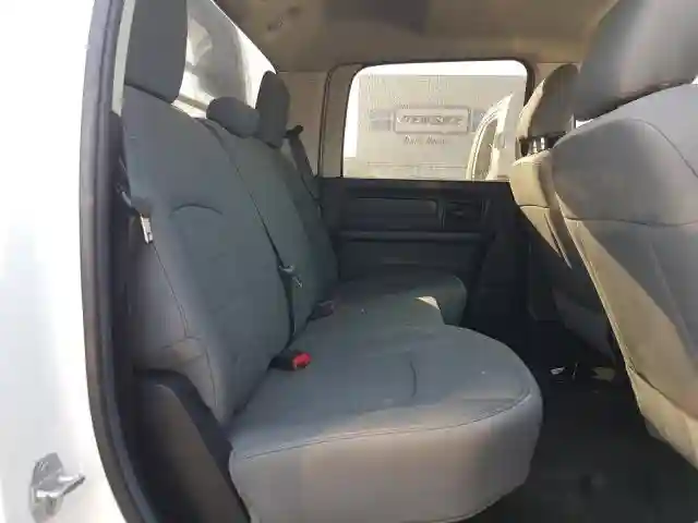 3C6UR5HJXEG204770 2014 RAM 2500 ST-5