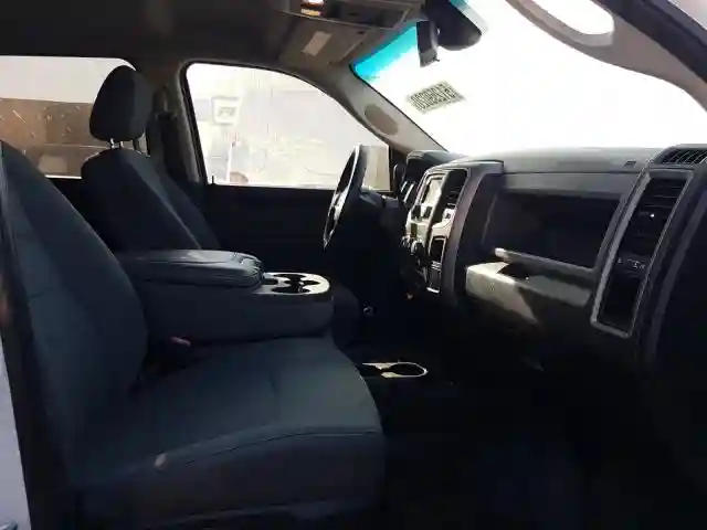 3C6UR5HJXEG204770 2014 RAM 2500 ST-4