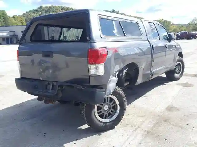 5TFUY5F11BX209782 2011 TOYOTA TUNDRA DOUBLE CAB SR5-3