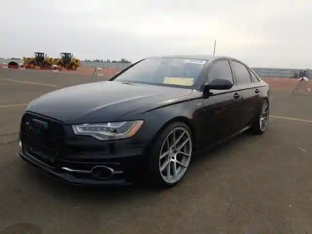 WAUJ2AFC8DN104960 2013 AUDI S6-1