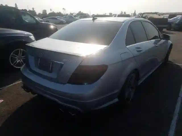 WDDGF7HB1DA769737 2013 MERCEDES-BENZ C 63 AMG-3