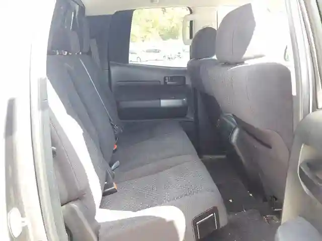 5TFUY5F11BX209782 2011 TOYOTA TUNDRA DOUBLE CAB SR5-5