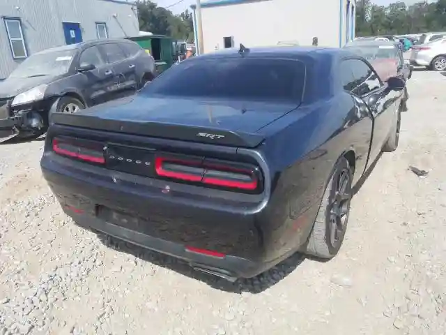 2C3CDZFJ6GH221330 2016 DODGE CHALLENGER R/T SCAT PACK-3