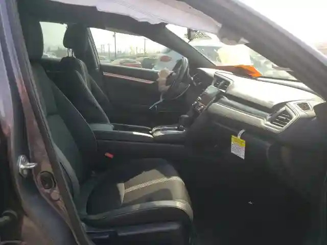 2HGFC2F84KH557195 2019 HONDA CIVIC SPORT-4