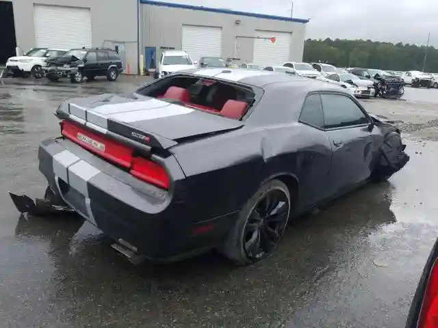 2C3CDYCJ7DH674298 2013 DODGE CHALLENGER SRT-8-3