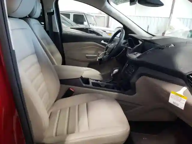 1FMCU0HD6KUB45852 2019 FORD ESCAPE SEL-4