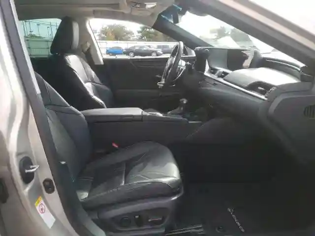 58ABZ1B18KU006123 2019 LEXUS ES 350-4