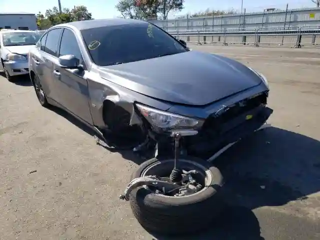 JN1EV7AR2JM610914 2018 INFINITI Q50 LUXE-0