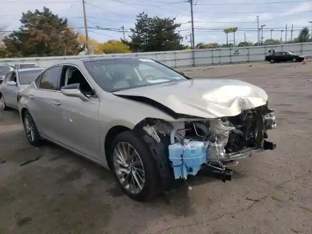 58ABZ1B18KU006123 2019 LEXUS ES 350-0