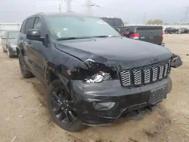 1C4RJFAG9KC588422 2019 JEEP GRAND CHEROKEE LAREDO-0