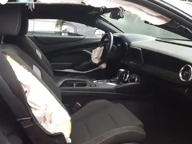 1G1FB1RX6K0119631 2019 CHEVROLET CAMARO LS-4